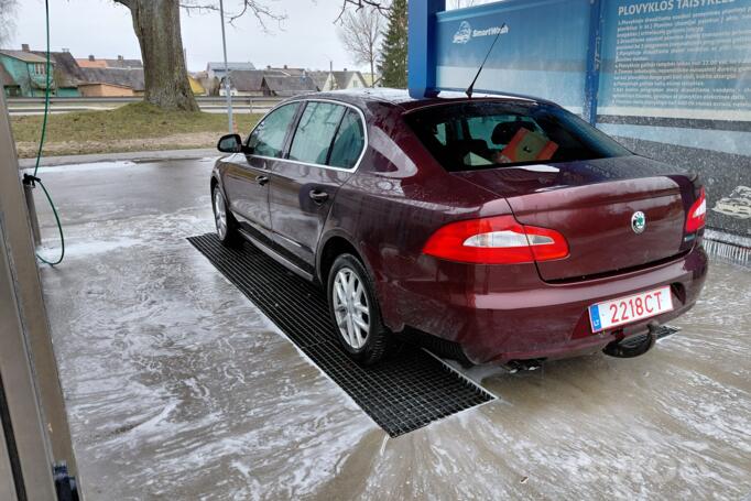 Skoda Superb 2 generation Liftback