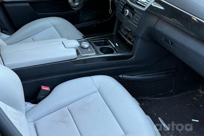 Mercedes-Benz E-Class W212/S212/C207/A207 Sedan 4-doors