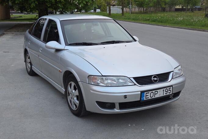 Opel Vectra B [restyling] Hatchback