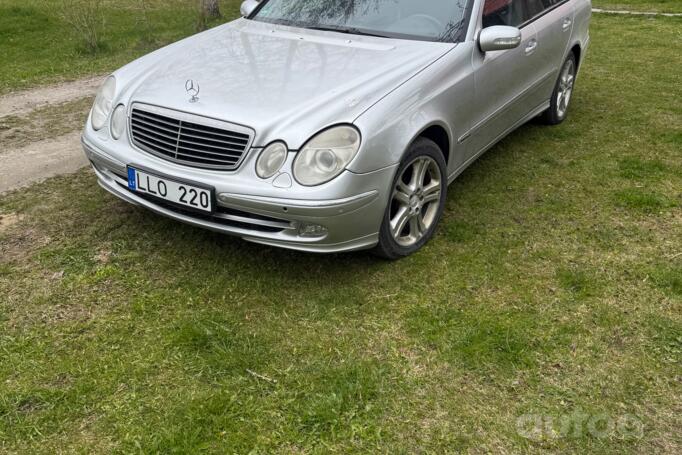 Mercedes-Benz E-Class W211 Sedan