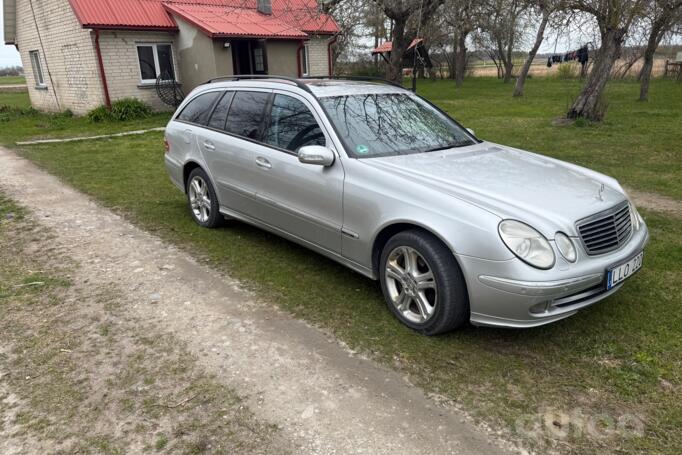 Mercedes-Benz E-Class W211 Sedan