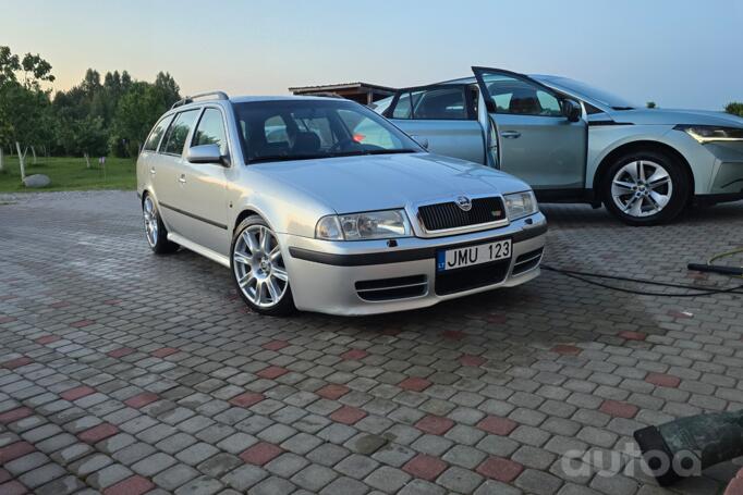 Skoda Octavia RS A4 liftback 