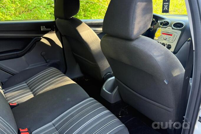Ford Focus 2 generation [restyling] Hatchback 5-doors