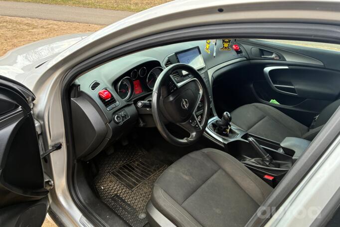 Opel Insignia A Sedan 4-doors