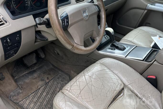 Volvo XC90 1 generation Crossover
