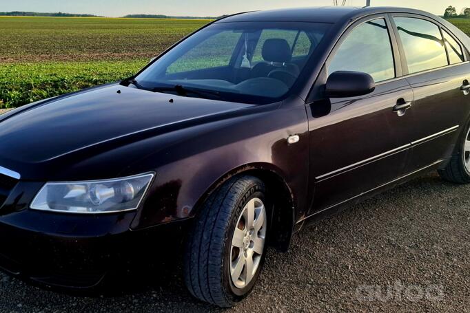 Hyundai Sonata NF Sedan