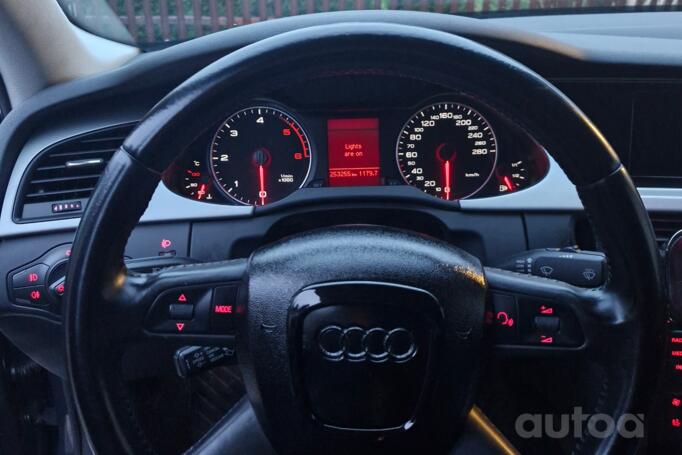Audi A4 B8/8K Sedan 4-doors