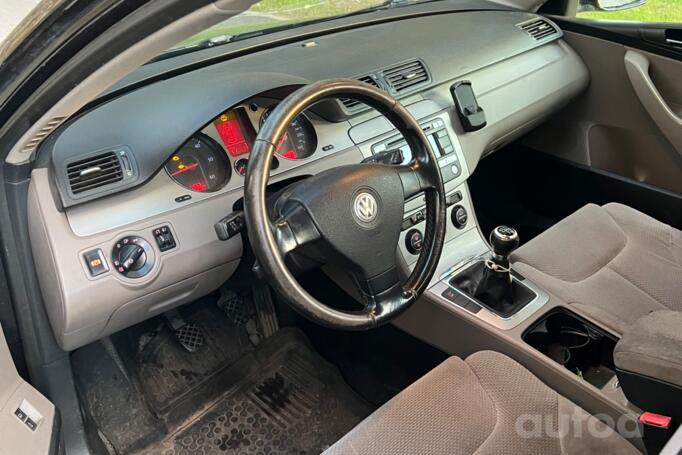 Volkswagen Passat B6 wagon 5-doors