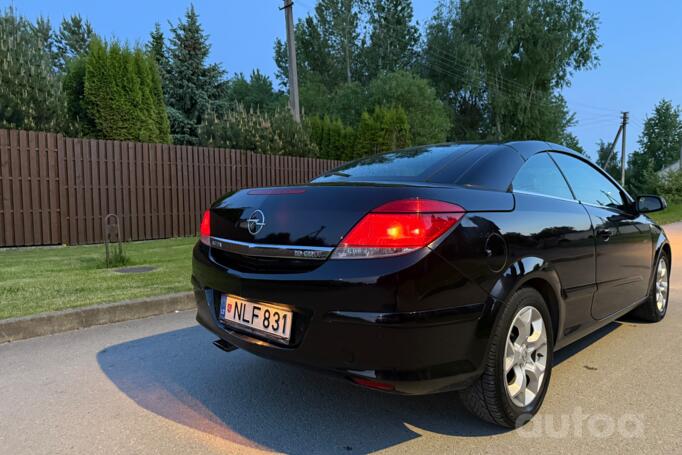 Opel Astra H Hatchback