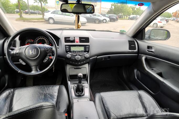 Honda Accord 7 generation Sedan 4-doors