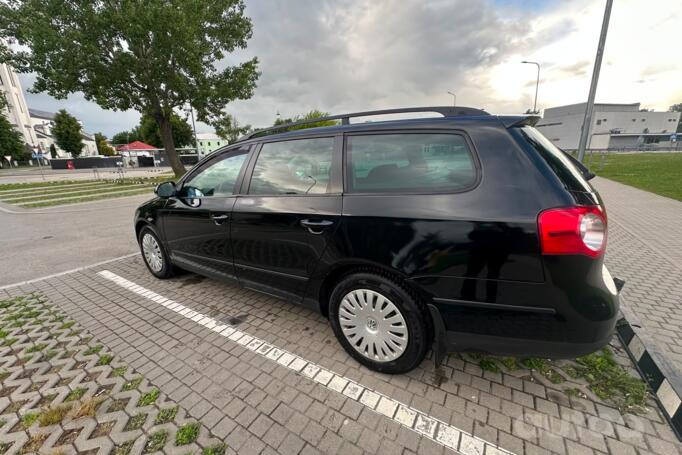 Volkswagen Passat B6 wagon 5-doors