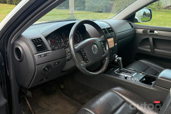 Volkswagen Touareg 1 generation [restyling] Crossover