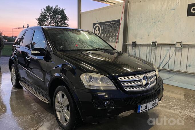 Mercedes-Benz M-Class W164 Crossover 5-doors