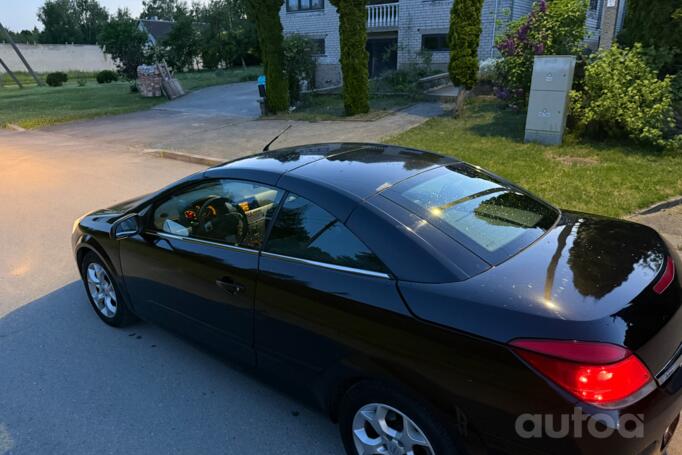 Opel Astra H Hatchback