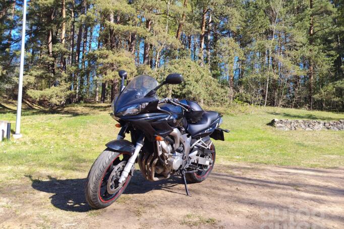 Yamaha FZ