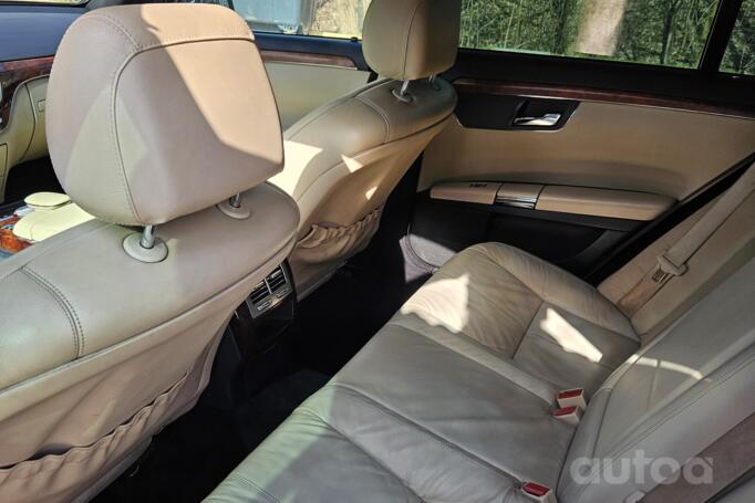 Mercedes-Benz S-Class W221 Sedan 4-doors