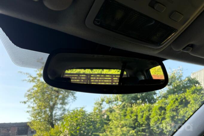 Toyota Corolla Verso 1 generation [restyling] -2 generation