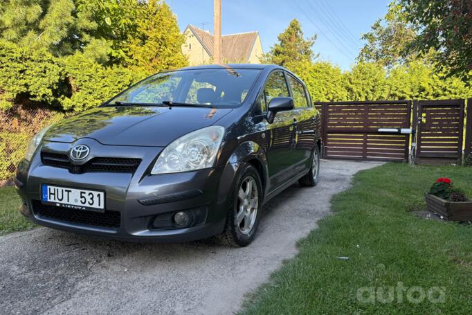 Toyota Corolla Verso 1 generation [restyling] -2 generation