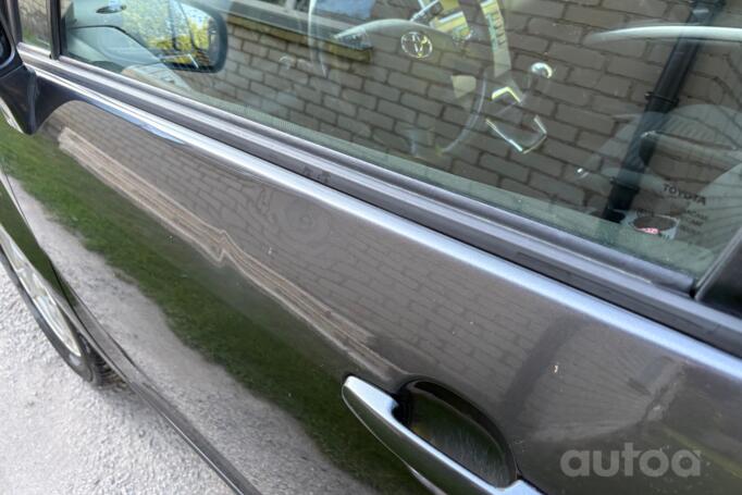 Toyota Corolla Verso 1 generation [restyling] -2 generation