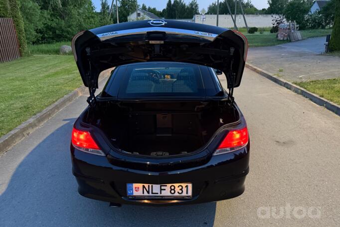 Opel Astra H Hatchback