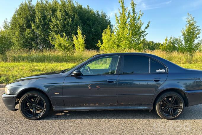BMW 5 Series E39 Sedan 4-doors