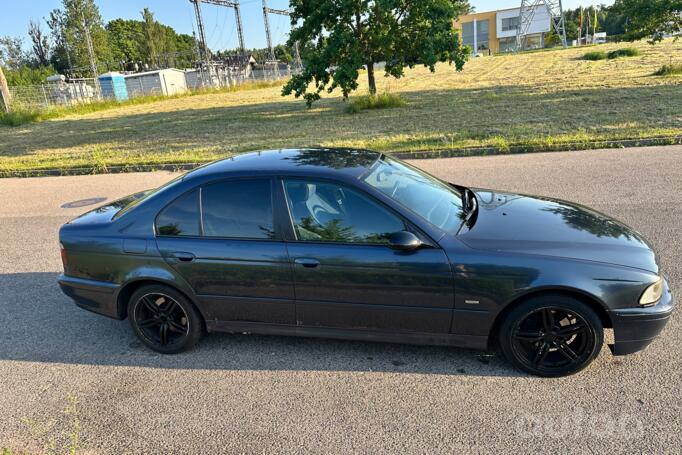 BMW 5 Series E39 Sedan 4-doors