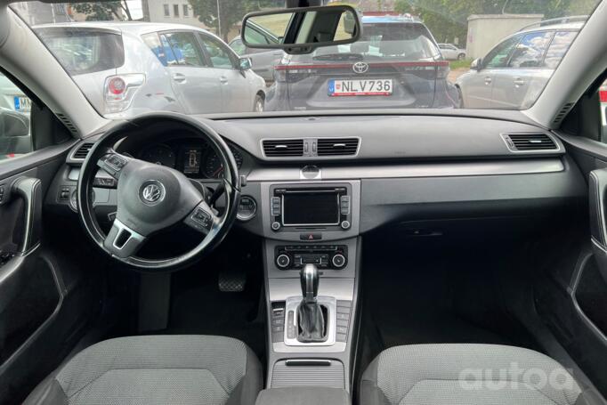 Volkswagen Passat B7 Variant wagon 5-doors