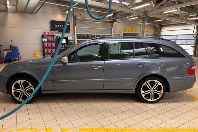 Mercedes-Benz E-Class W211/S211 wagon 5-doors