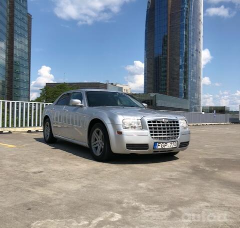 Chrysler 300C 1 generation Sedan 4-doors