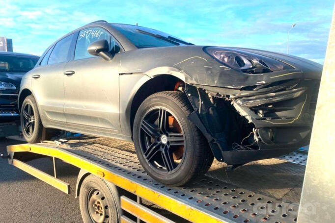 Porsche Macan 1 generation Crossover