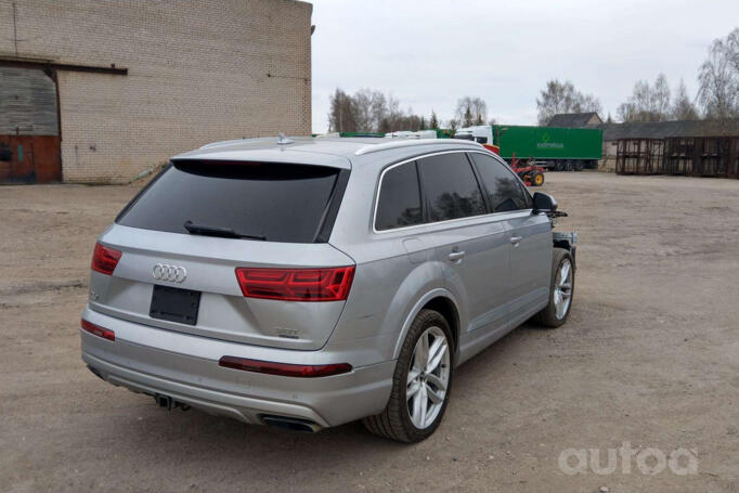 Audi Q7 4M Crossover