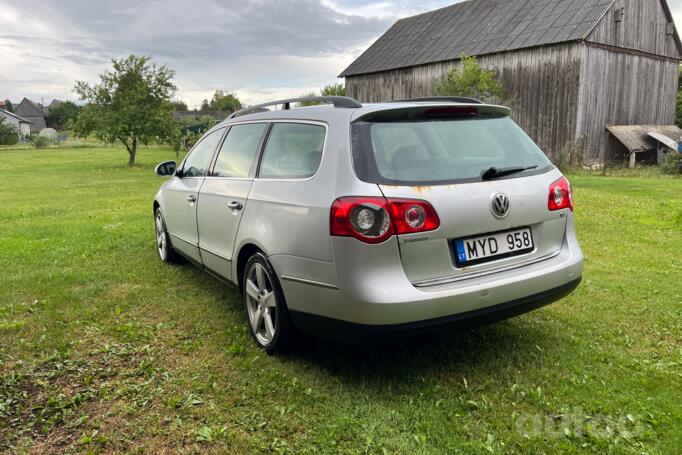 Volkswagen Passat B6 wagon 5-doors