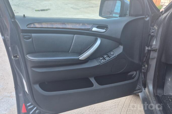 BMW X5 E53 Crossover