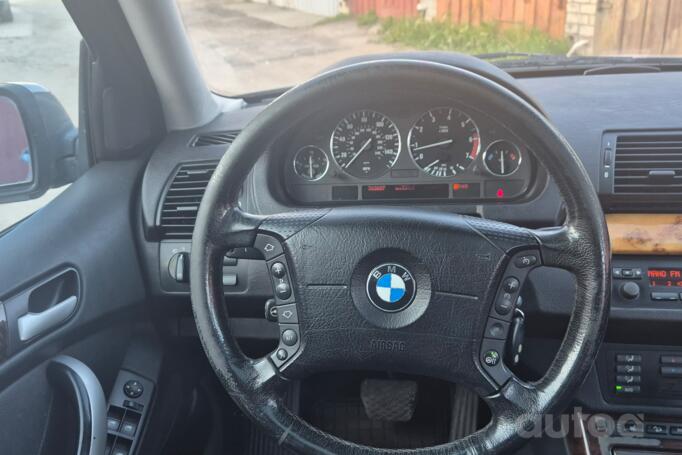 BMW X5 E53 Crossover