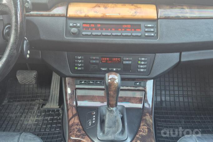 BMW X5 E53 Crossover