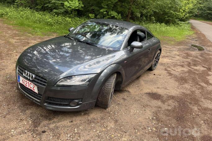 Audi TT 8J Coupe 2-doors