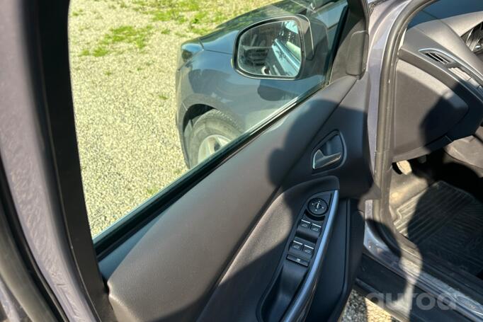 Ford Focus 3 generation Sedan