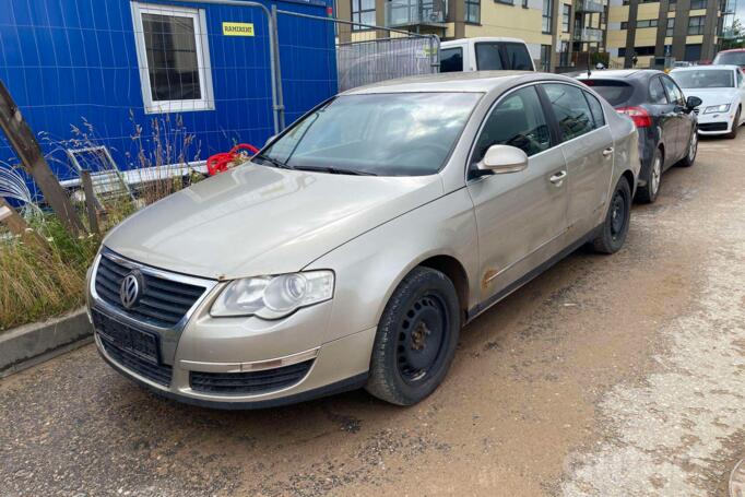 Volkswagen Passat B6 Sedan 4-doors