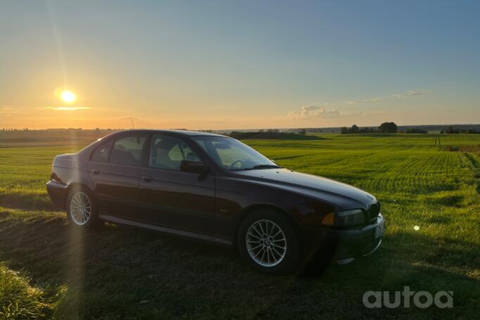 BMW 5 Series E39 Sedan 4-doors