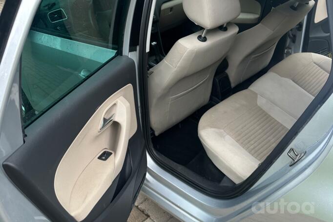 Volkswagen Polo 5 generation Hatchback 5-doors