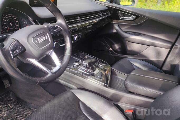Audi Q7 4M Crossover