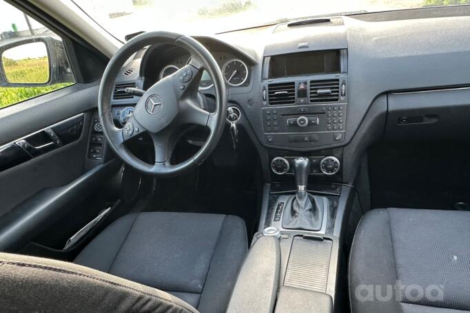 Mercedes-Benz C-Class W204/S204 Sedan