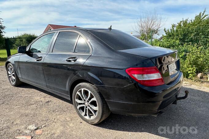 Mercedes-Benz C-Class W204/S204 Sedan