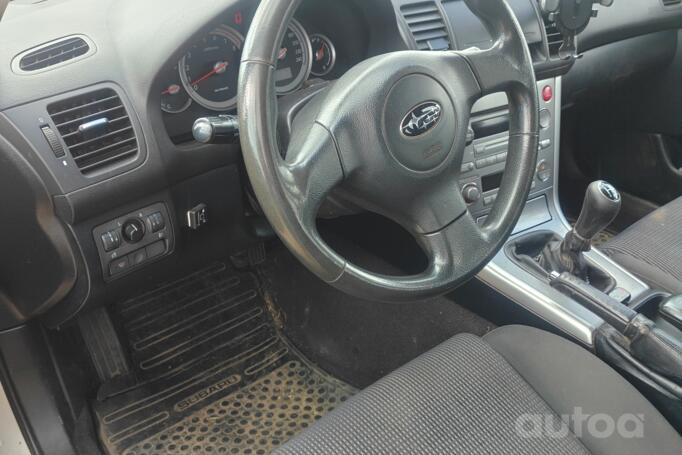 Subaru Outback 3 generation wagon