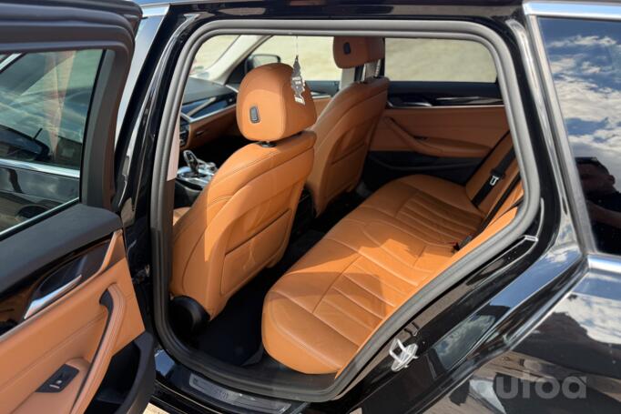 BMW 5 Series G30 Touring wagon