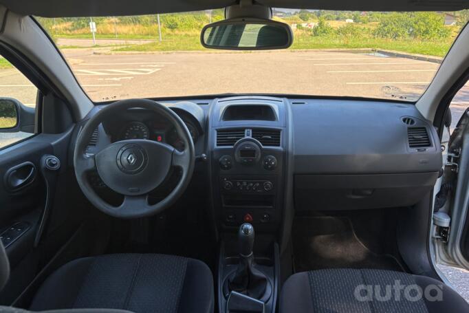 Renault Megane 2 generation Hatchback 5-doors