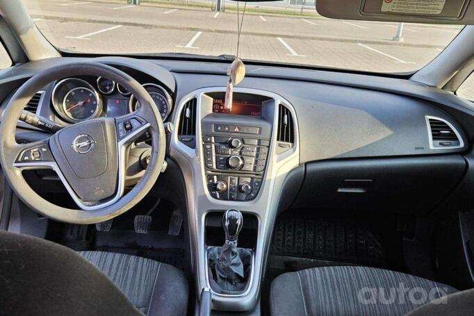 Opel Astra H [restyling]