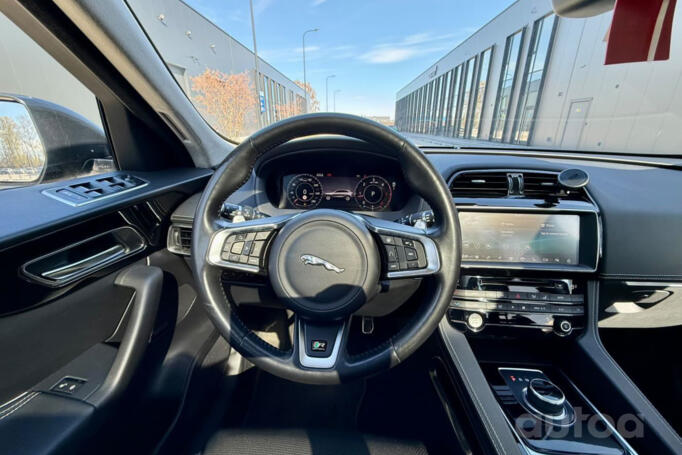 Jaguar F-Pace 1 generation Crossover