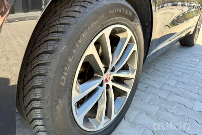 Jaguar F-Pace 1 generation Crossover