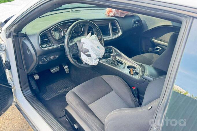 Dodge Challenger 3 generation [2th restyling] Coupe